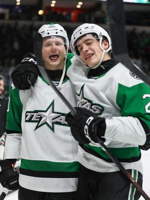 Image post by @txstarshockey on Instagram