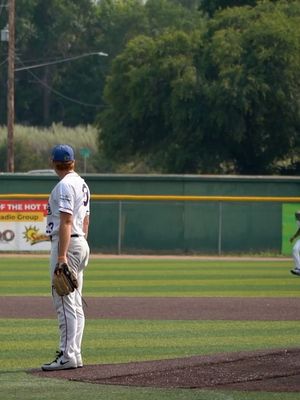 Image post by @hottotsbaseball on Instagram