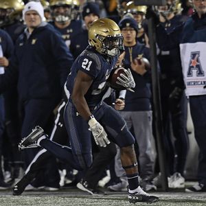 Image post by @navyfb on Instagram