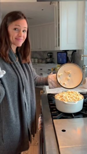 Video post by @jennifergarner on TikTok