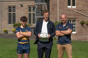 Image post by @StrathallanSchl on Twitter