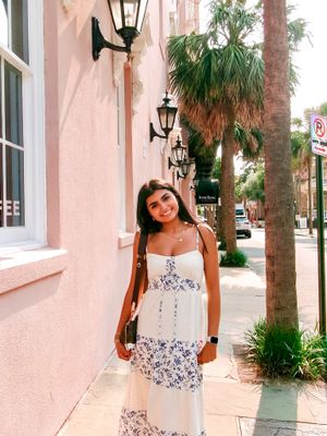 Image post by @charlottezta on Instagram