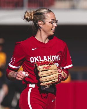 Image post by @softball_america on Instagram