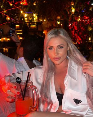 Image post by @shannon_courtenay on Instagram