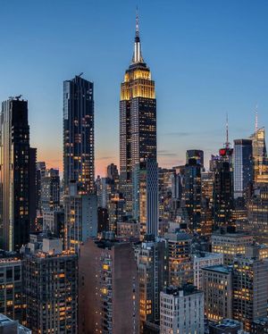 Image post by @empirestatebldg on Instagram