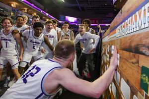 Image post by @tommiehoops on Instagram