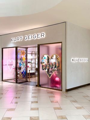 Image post by @aventuramall on Instagram