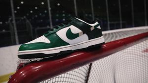 Video post by @raiderhockey on Facebook