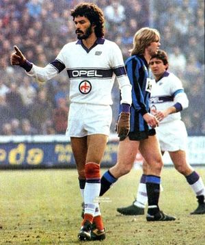Image post by @retro_calcio on Instagram