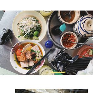 Image post by @streets.n.eats on Instagram
