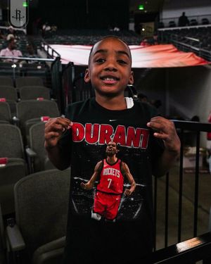 Image post by @HoustonRockets on Twitter