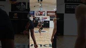 Video post by @basketballaus on YouTube