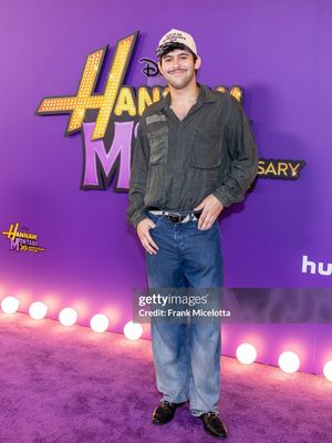 Image post by @stinkyasher on Instagram