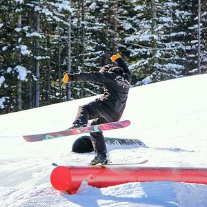 Image post by @j_skis on Instagram