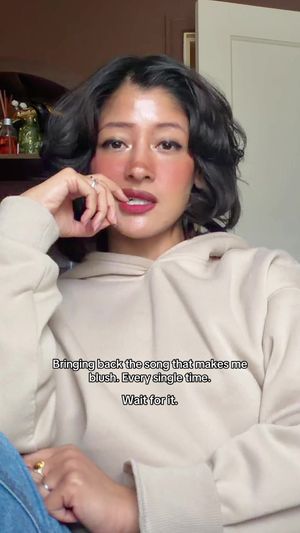 Video post by @sidandlisten on TikTok