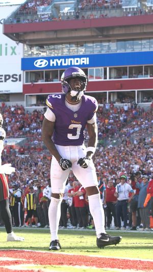 Video post by @minnesotavikings on Facebook