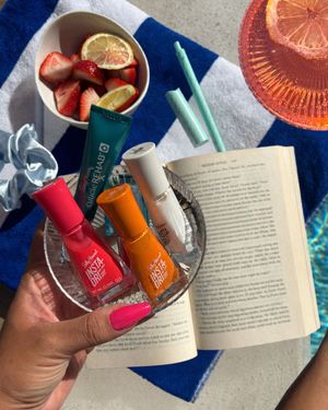 Image post by @sally_hansen on Instagram