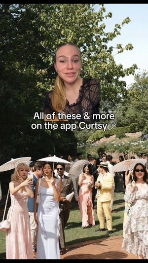 Image post by @curtsyapp on Facebook