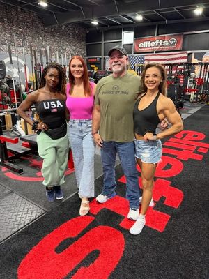 Image post by @underthebar on Instagram