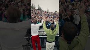 Video post by @thechainsmokers on YouTube