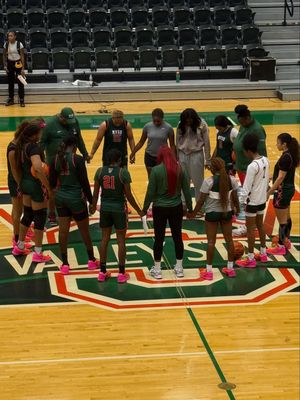 Image post by @valleystatewbb on Instagram