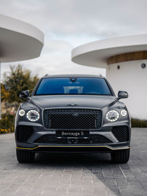 Image post by @bentleymotors on Instagram