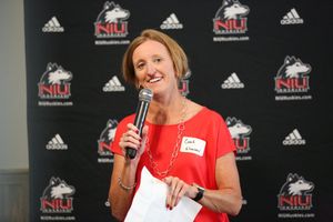 Image post by @NIUSoftball on Twitter