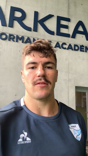Video post by @avironbayonnaisrugbypro on Facebook