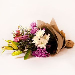 Image post by @sayitwithflowerspk on Facebook