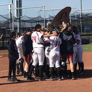 Image post by @davenportsoftball on Instagram