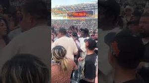Video post by @laopinionla on YouTube