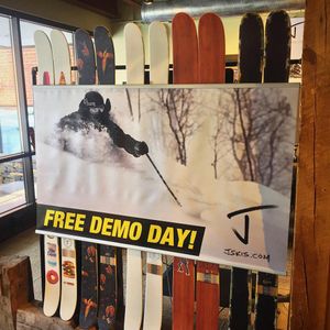 Image post by @j_skis on Instagram