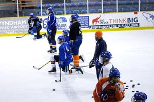 Image post by @utephockeyclub on Instagram