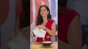 Video post by @telemundo on YouTube