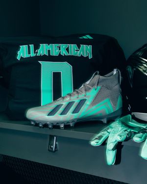Image post by @adidasfballus on Instagram