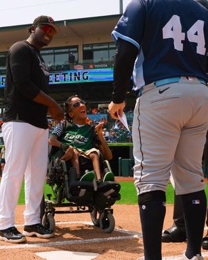 Image post by @greatlakesloons on Instagram