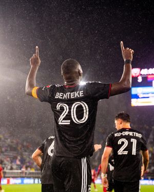 Image post by @dcunited on Instagram