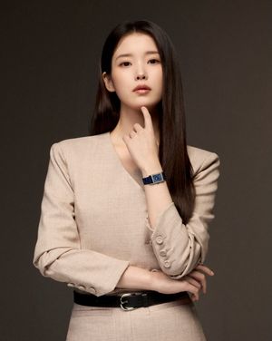Image post by @ellemenhk on Instagram