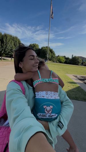 Video post by @sabrinanoellee on Instagram