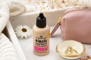 Image post by @rivierbeauty on Facebook