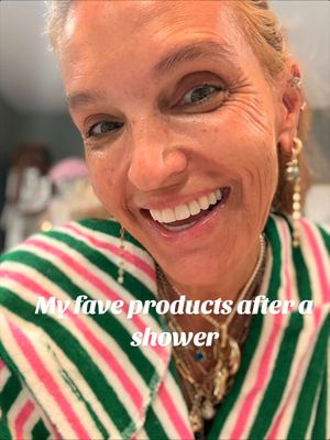 Video post by @shop.with.caroline on TikTok