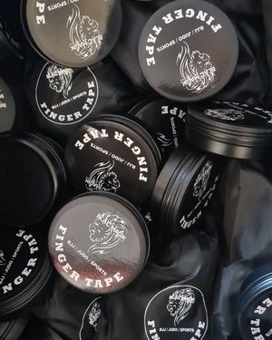 Image post by @blacmagikfingertape on Instagram