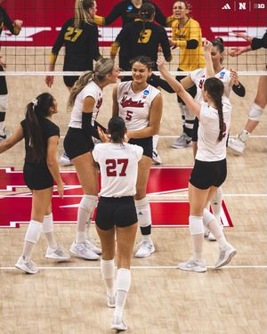 Image post by @HuskerVB on Twitter