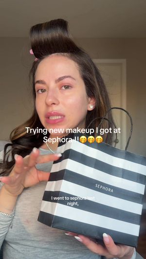 Video post by @anyaweitz on TikTok