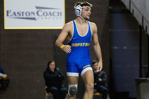 Image post by @HofstraWREST on Twitter