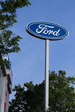 Video post by @PaulMillerAutoOutlet on Facebook