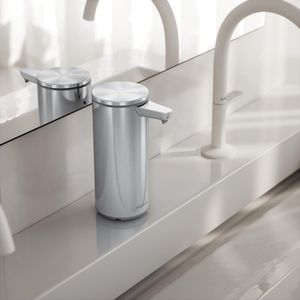 Image post by @simplehuman on Instagram