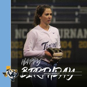 Image post by @etbu_softball on Instagram