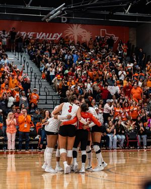 Image post by @utrgvvolleyball on Instagram
