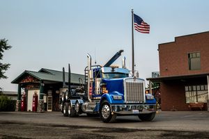 Image post by @inlandkenworthus on Instagram
